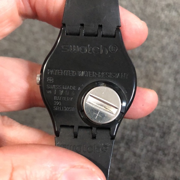 Swatch Watch Classic GB725 1999 - Picture 2 of 6